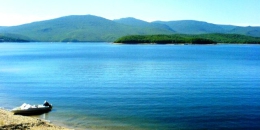 镜泊湖.jpg